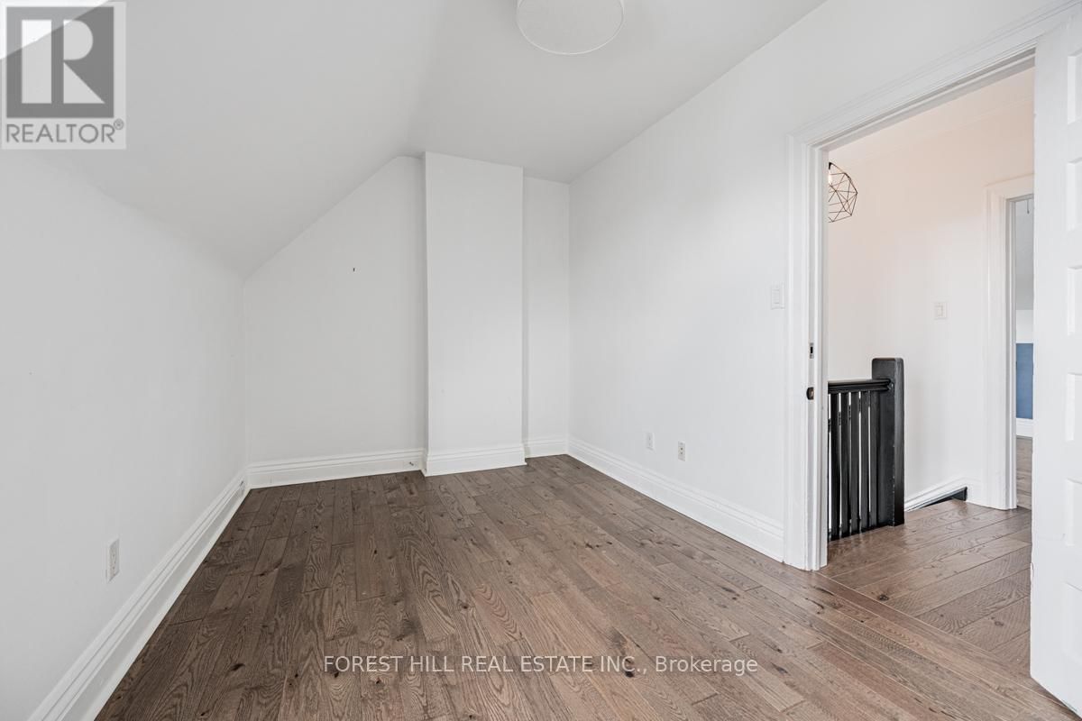 915 OSSINGTON AVENUE Image 24