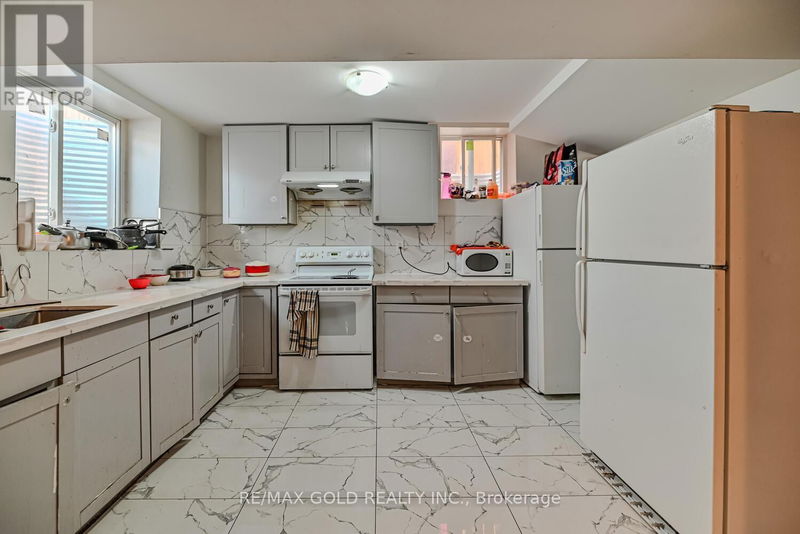 5 Dovesong Drive  Brampton (Sandringham-Wellington), L6R1W6 | Image 30