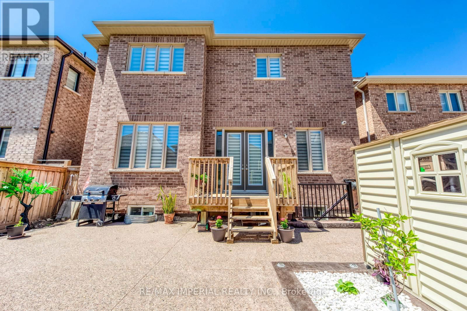 74 MERLIN STREET Image 38