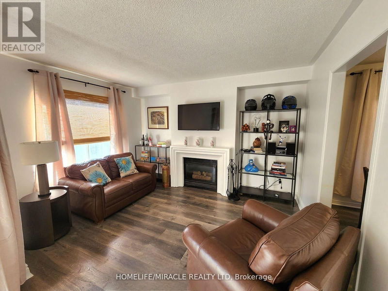 17 Clover Bloom Road  Brampton (Sandringham-Wellington), L6R1R8 | Image 14