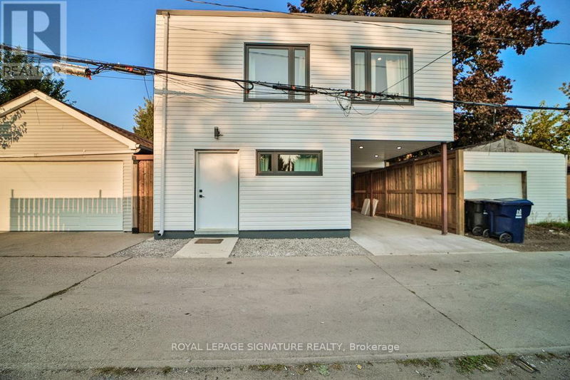 54 Batavia Avenue  Toronto (Rockcliffe-Smythe), M6N4A2 | Image 27