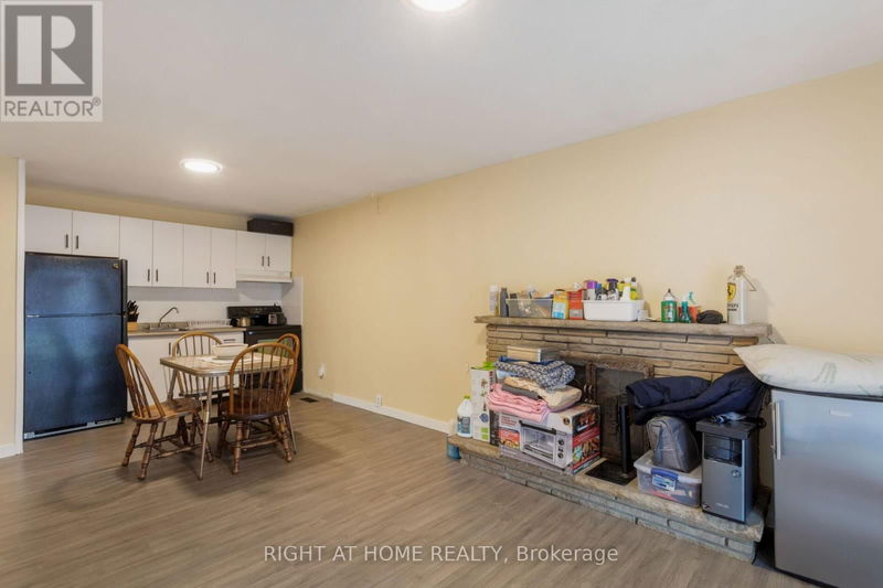 30 Collingdale Road  Toronto (Mount Olive-Silverstone-Jamestown), M9V3R1 | Image 32