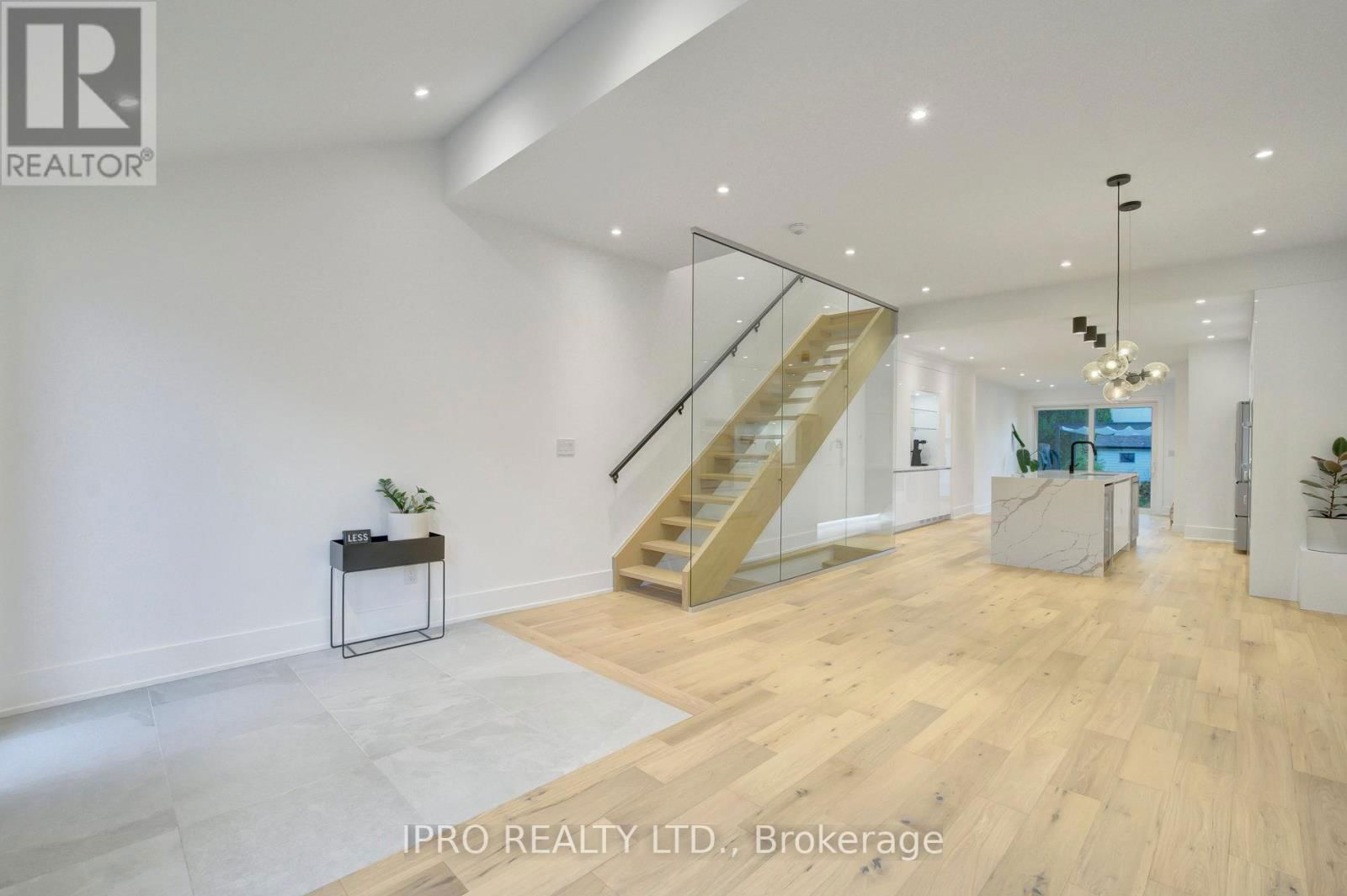 51 BURNFIELD AVENUE Image 7