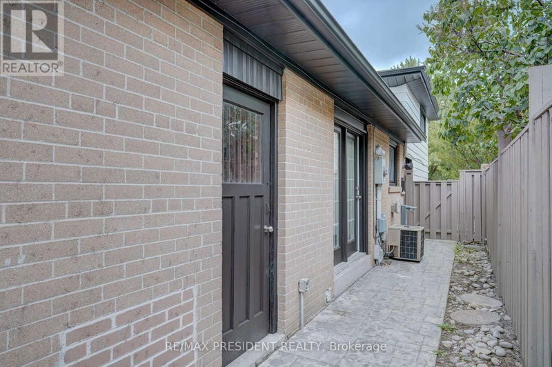 258 Bartley Bull Parkway  Brampton (Brampton East), L6W2L3 | Image 32