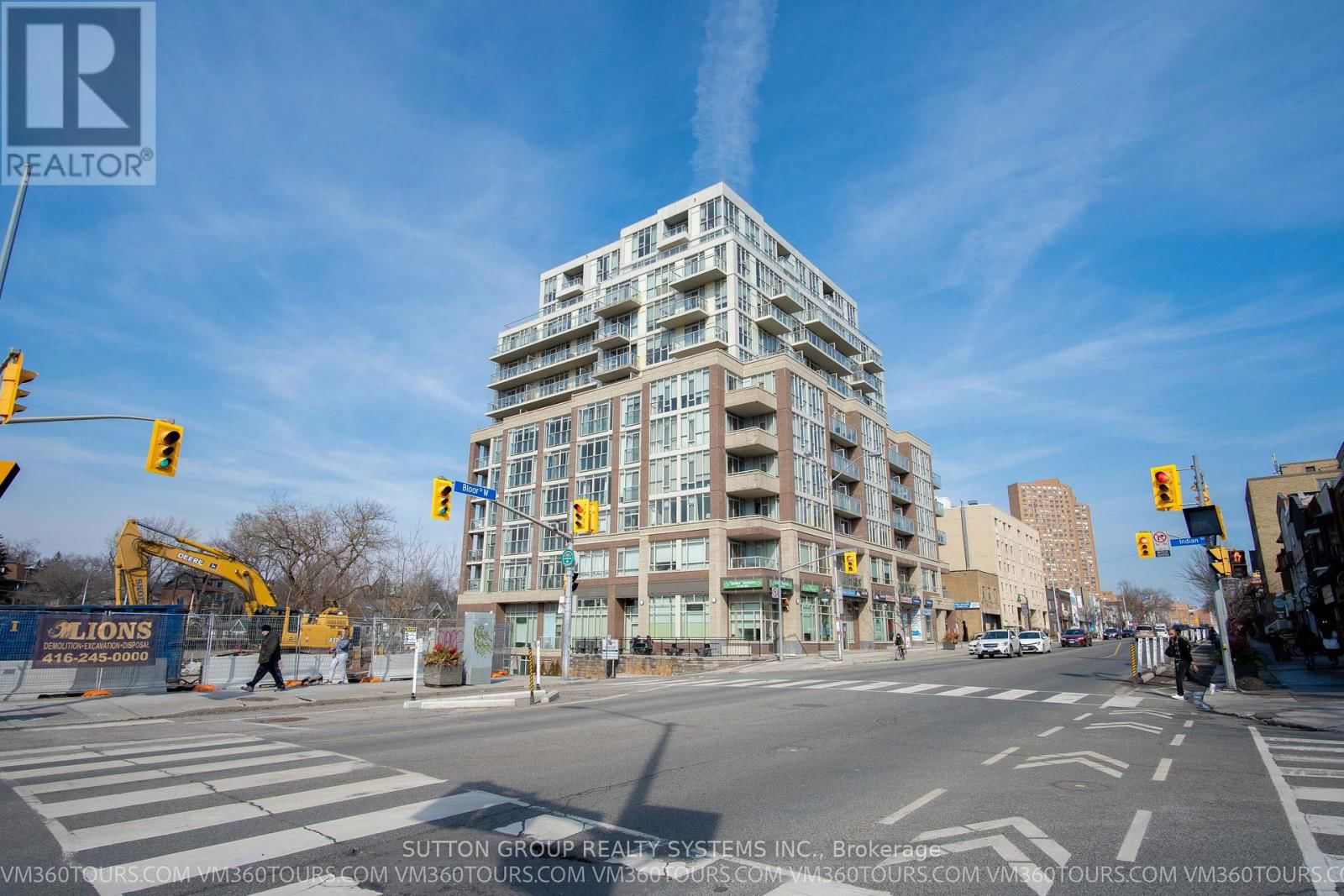 513 - 1638 BLOOR STREET W Image 1