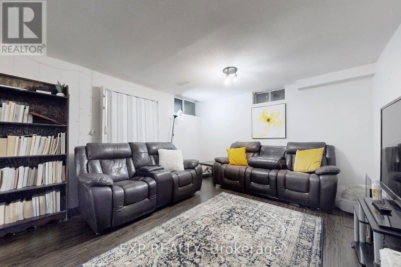 2444 Marisa Court  Mississauga (Sheridan), L5K2P3 | Image 28