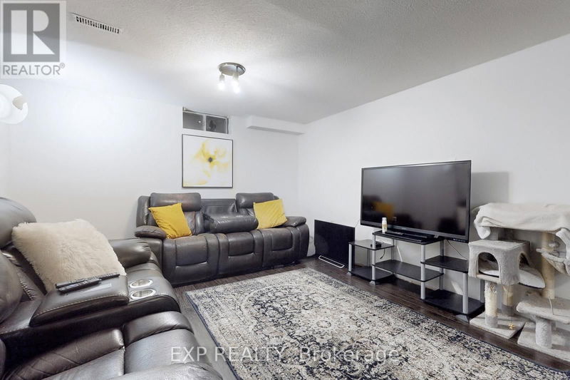 2444 Marisa Court  Mississauga (Sheridan), L5K2P3 | Image 29