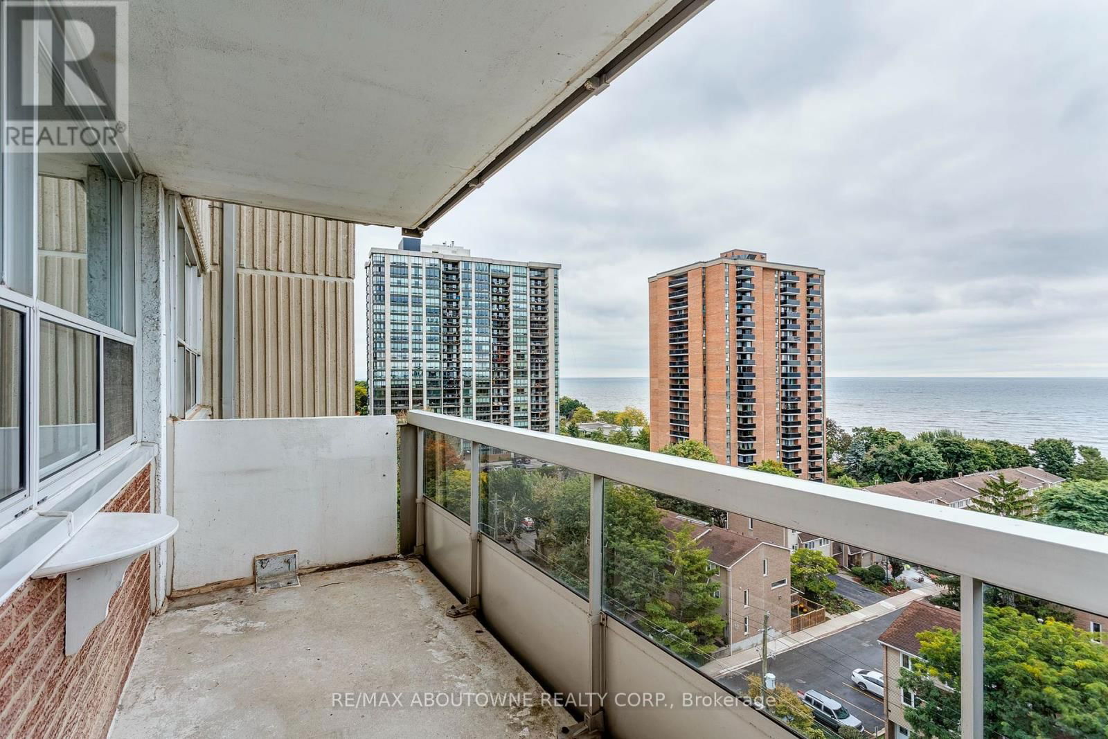 1006 - 2263 MARINE DRIVE Image 18