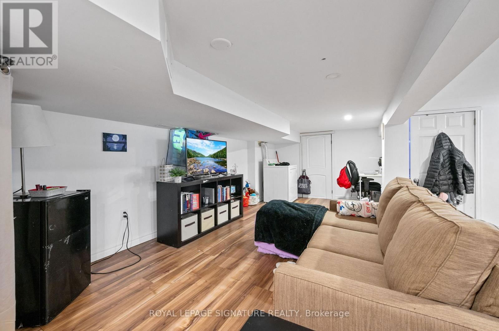 109 SYMONS STREET Image 31