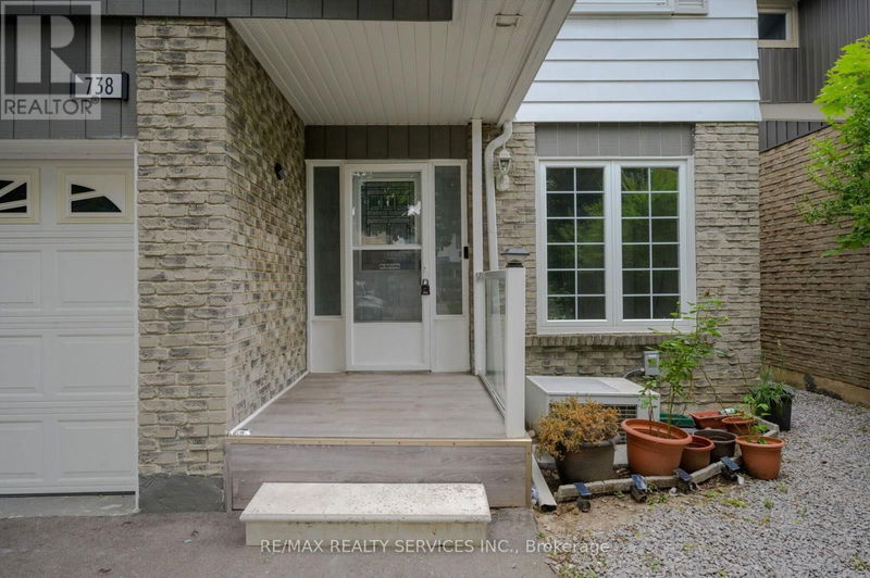 738 Briar Crescent  Milton (Dorset Park), L9T3Z8 | Image 5