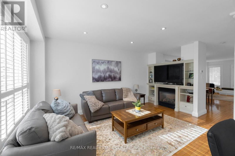 70 Jewel Crescent  Brampton (Sandringham-Wellington), L6R2P4 | Image 11