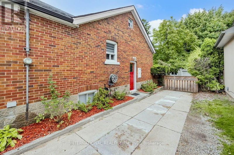 19 Culnan Avenue  Toronto (Islington-City Centre West), M8Z5A9 | Image 27