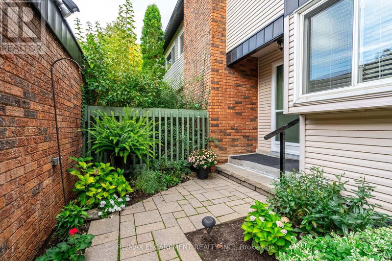  3 - 1552 Kerns Road  Burlington (Tyandaga), L7P3A7 | Image 3