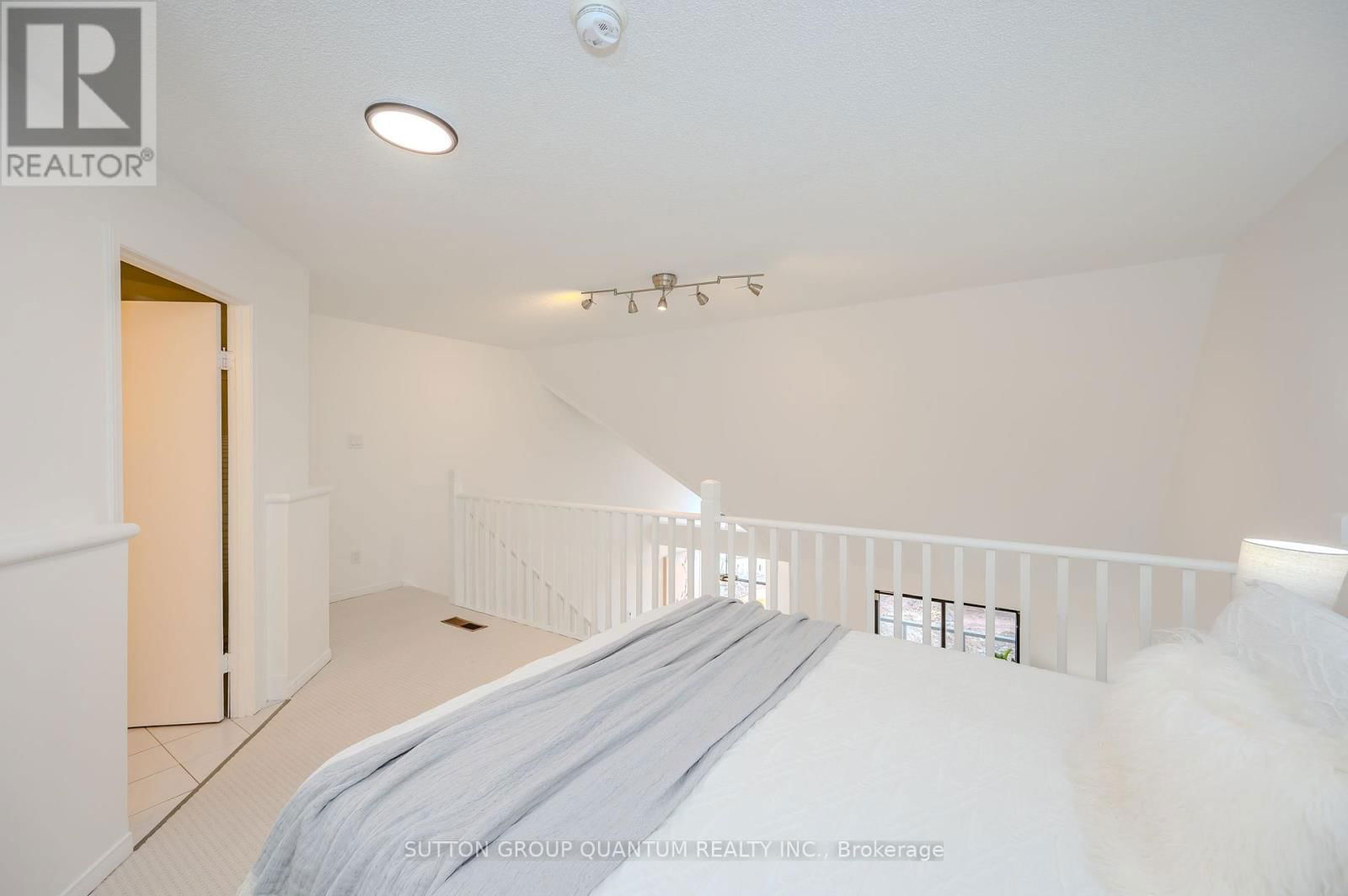 408 - 100 BRONTE ROAD Image 21