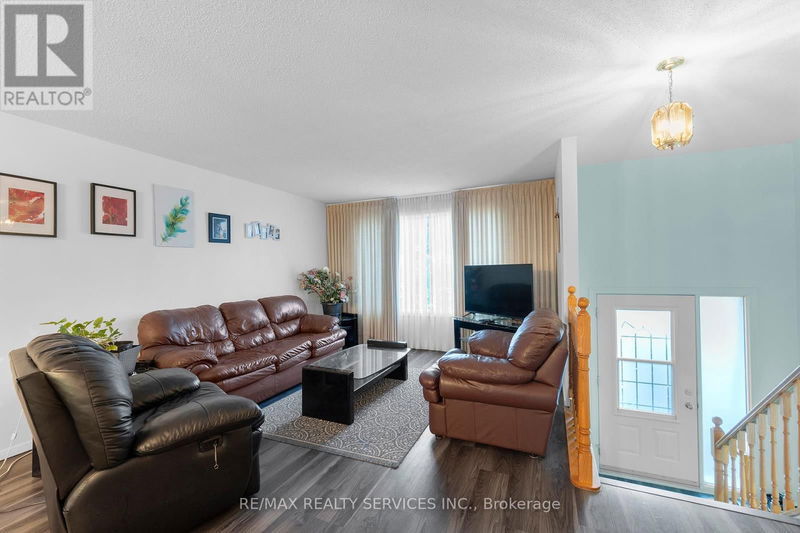 81 Glenforest Road  Brampton (Northgate), L6S1L8 | Image 3