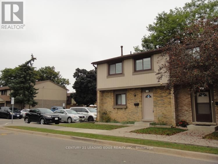  6 - 105 Hansen Road North Brampton (Madoc), L6V3C9 | Image 1