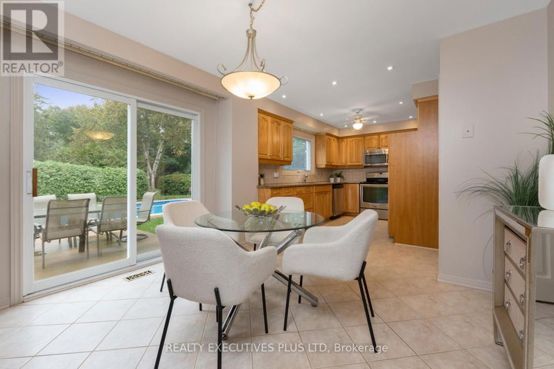 183 All Saints Crescent  Oakville (Eastlake), L6J5Y6 | Image 18