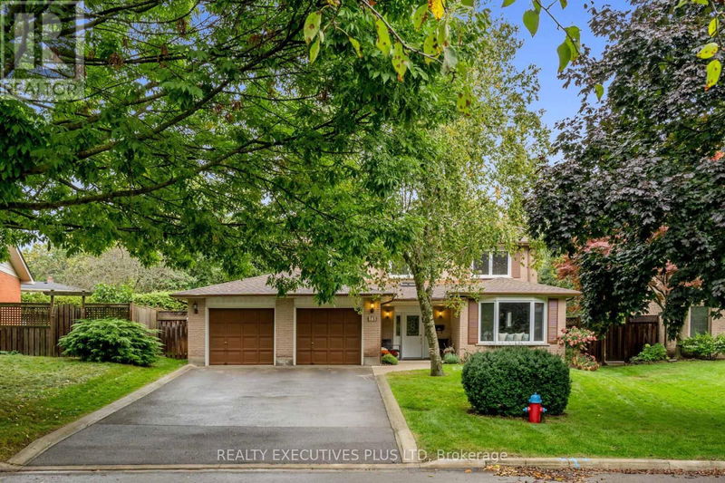 183 All Saints Crescent  Oakville (Eastlake), L6J5Y6 | Image 2