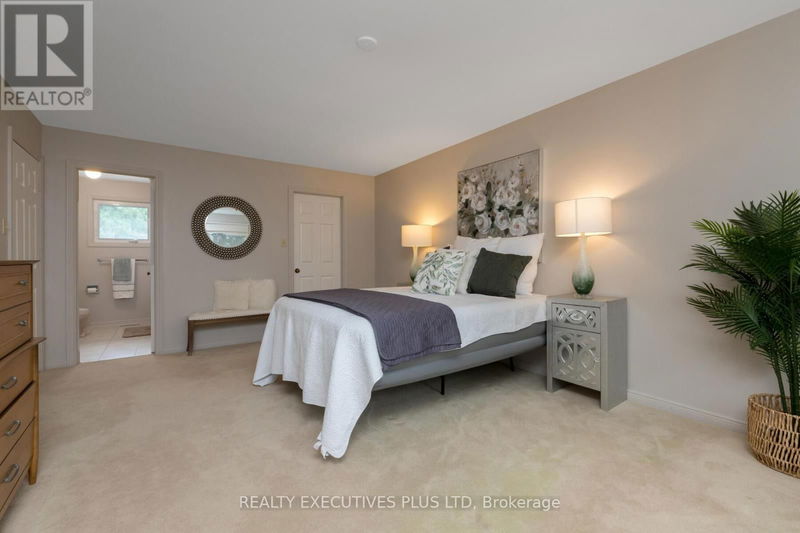 183 All Saints Crescent  Oakville (Eastlake), L6J5Y6 | Image 29