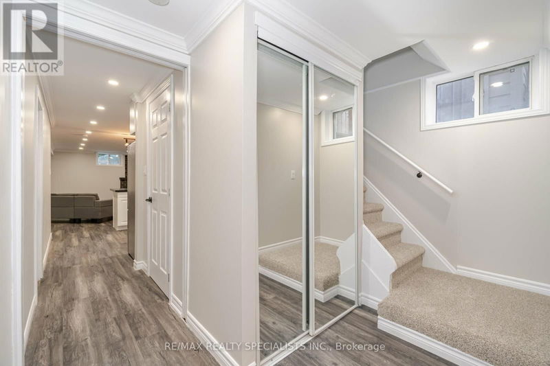 1531 Banwell Road  Mississauga (Clarkson), L5J3X6 | Image 27