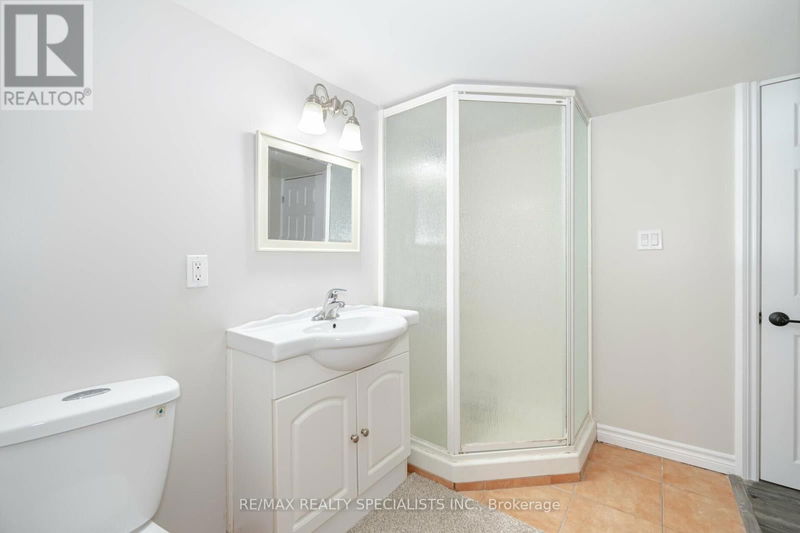 1531 Banwell Road  Mississauga (Clarkson), L5J3X6 | Image 35