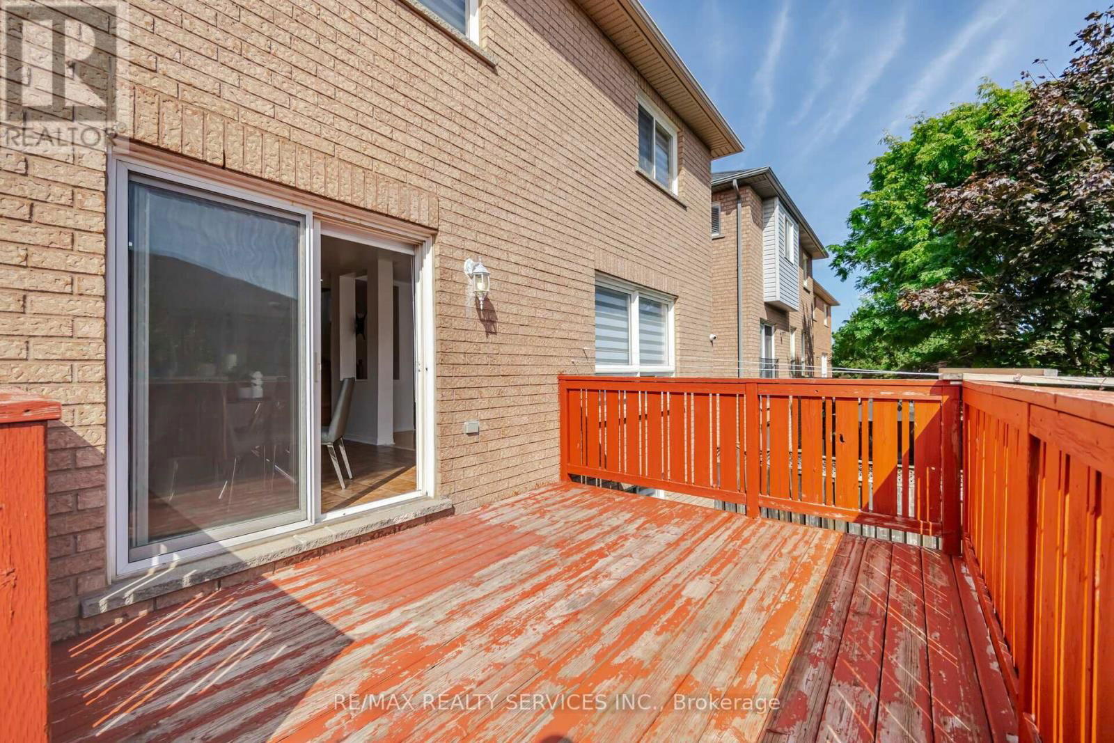 22 ROXTON CRESCENT Image 16