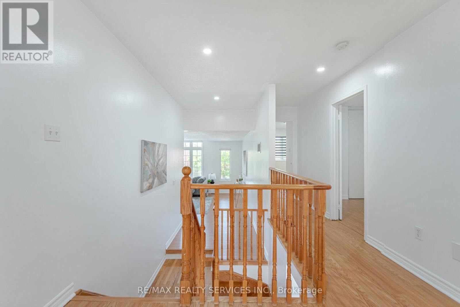 22 ROXTON CRESCENT Image 21