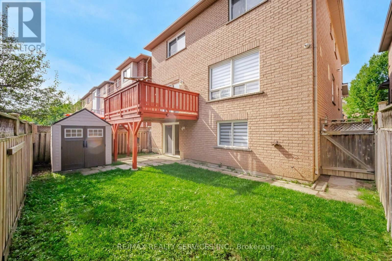 22 ROXTON CRESCENT Image 40