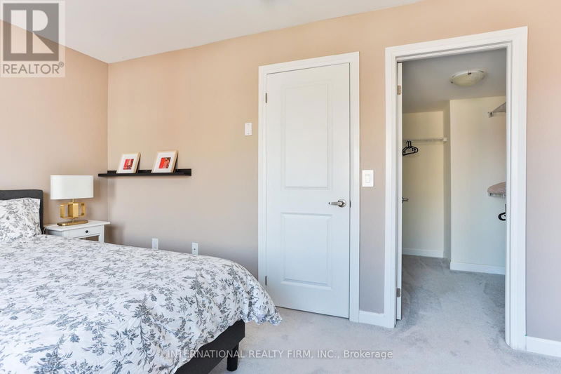 13 Caroline Carpenter Grove  Toronto (Downsview-Roding-CFB), M3K0B1 | Image 31