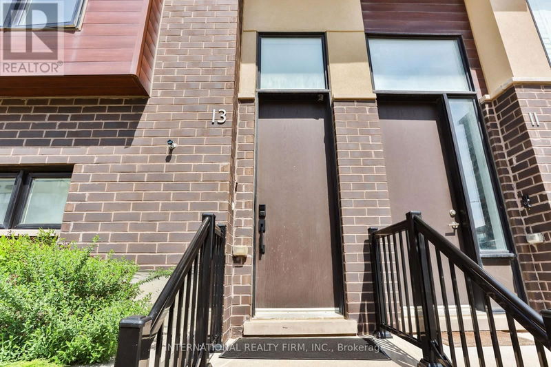 13 Caroline Carpenter Grove  Toronto (Downsview-Roding-CFB), M3K0B1 | Image 34