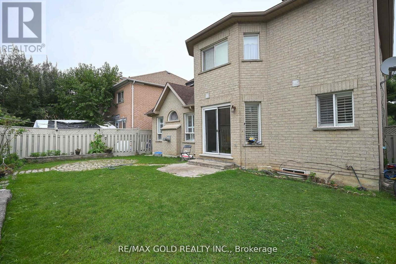 46 MINT LEAF BOULEVARD Image 32