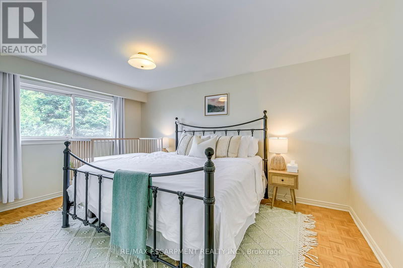 5010 Brady Avenue  Burlington (Appleby), L7L3X6 | Image 20