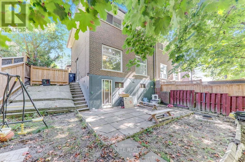 43 Faulkner Crescent  Toronto (Humbermede), M9M2B9 | Image 36