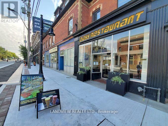 1645 QUEEN STREET W Image 1