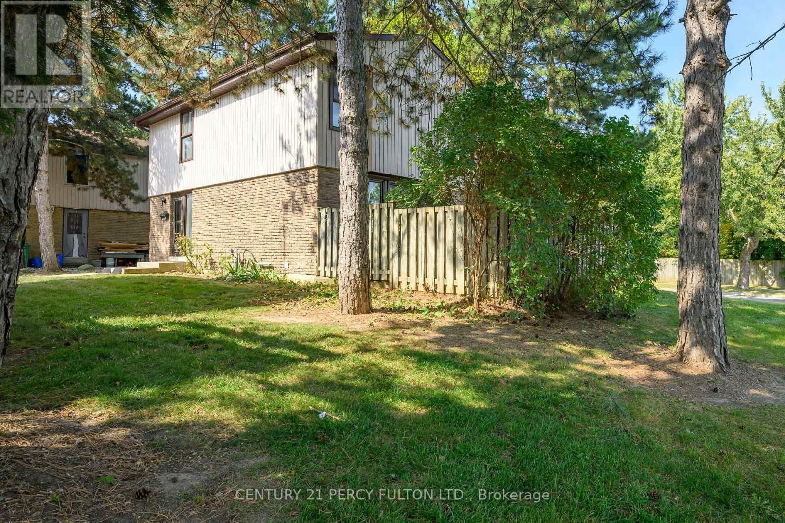 2 - 59 KENNINGHALL BOULEVARD Image 38