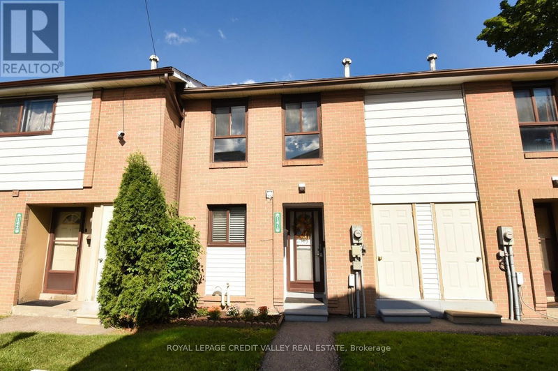  141 - 141 Fleetwood Crescent  Brampton (Southgate), L6T2E6 | Image 2