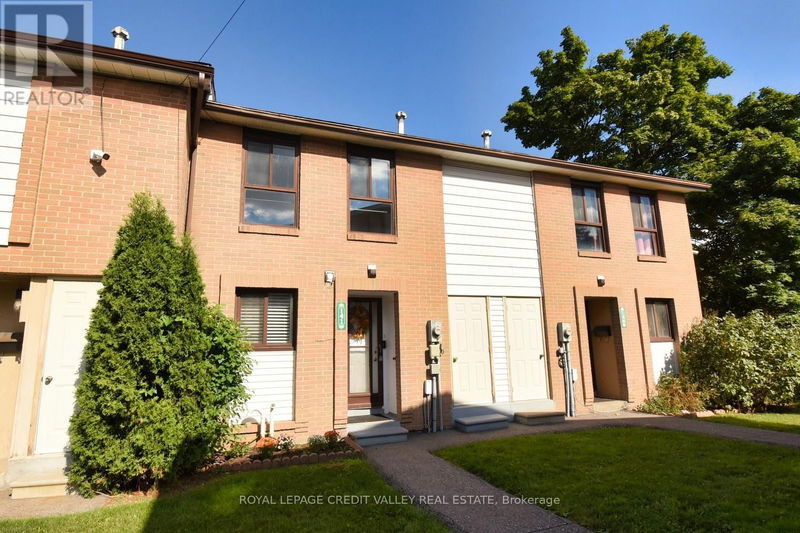  141 - 141 Fleetwood Crescent  Brampton (Southgate), L6T2E6 | Image 3