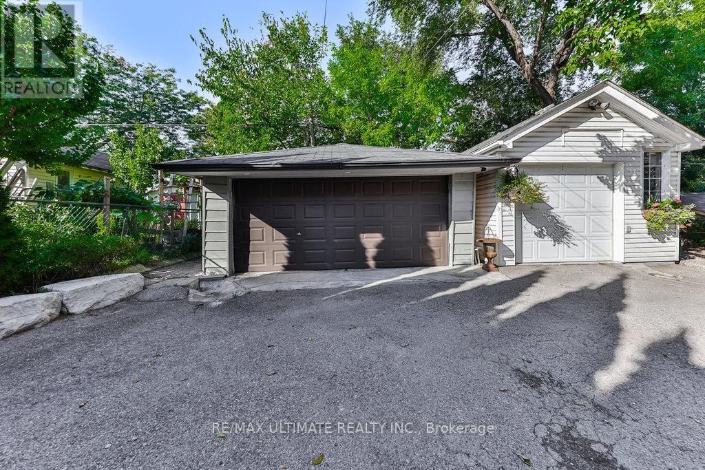 56 ROCKCLIFFE BOULEVARD Image 35