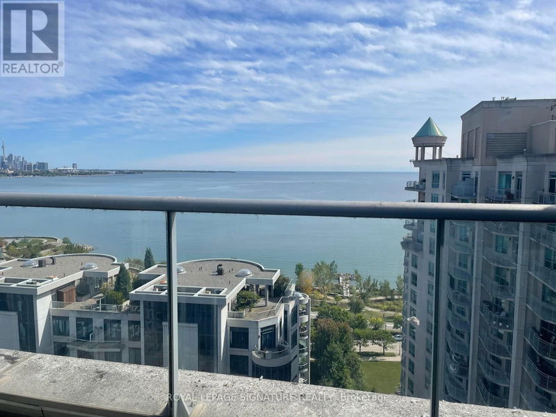  PH05 - 2087 Lakeshore Boulevard  Toronto (Mimico), M8V4G3 | Image 16