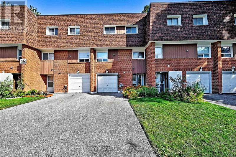  44 - 452 Silverstone Drive  Toronto (West Humber-Clairville), M9V3K8 | Image 1