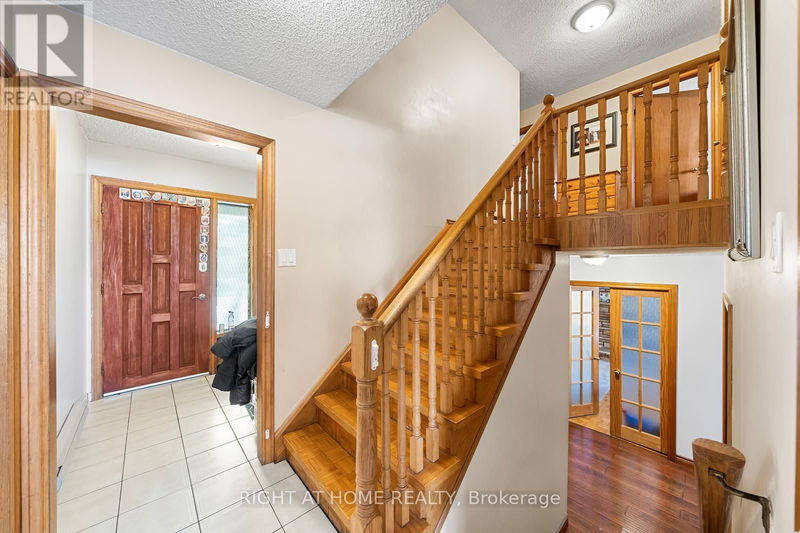 3043 Eighth Line  Oakville, L6H7H5 | Image 12