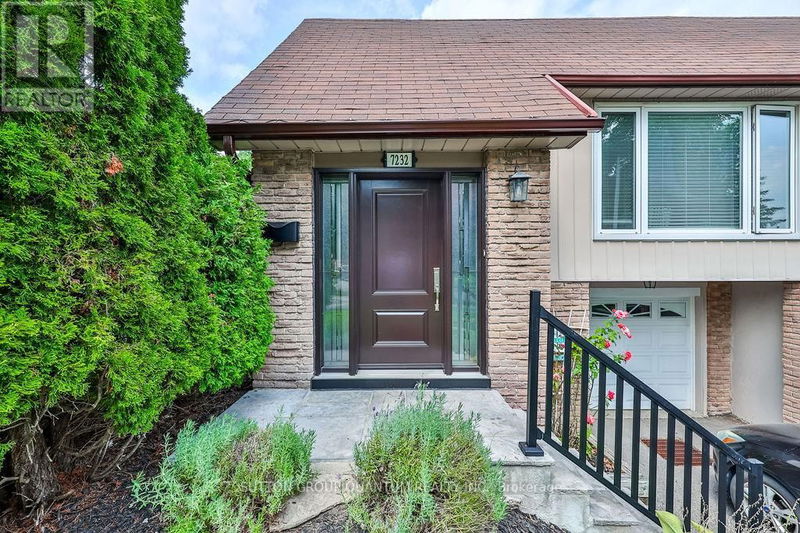 7232 Ridgeland Crescent  Mississauga (Meadowvale), L5N1Y9 | Image 1