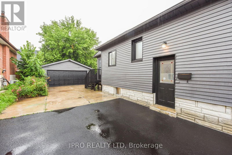 1259 Ogden Avenue  Mississauga (Lakeview), L5E2H5 | Image 2