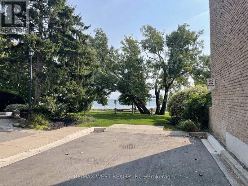  2244 - 2244 Marine Drive  Oakville (Bronte West), L6L1C1 | Image 38