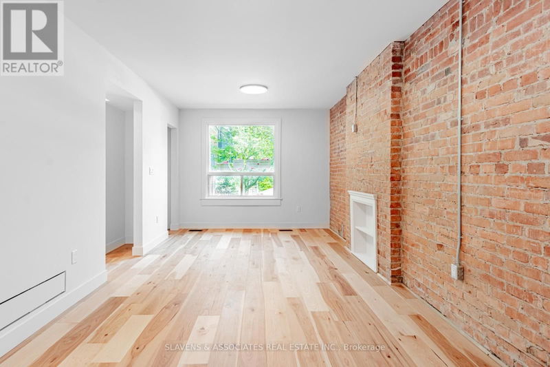 174 Sunnyside Avenue  Toronto (High Park-Swansea), M6R2P6 | Image 6