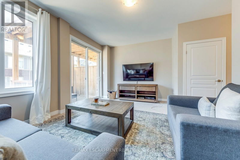 386 Belcourt Common null  Oakville, L6H0R1 | Image 7