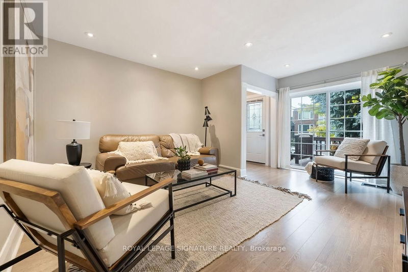 385 Whitmore Avenue  Toronto (Briar Hill-Belgravia), M6E2N5 | Image 4