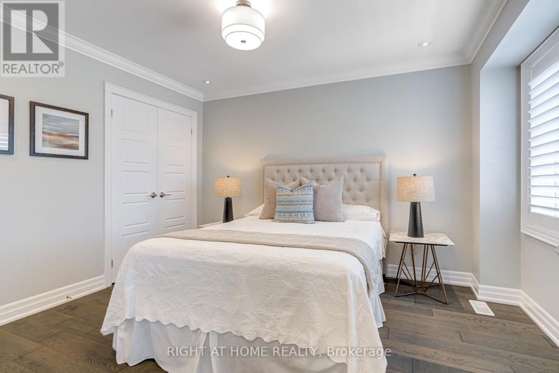 160 Wheat Boom Drive  Oakville, L6H0M8 | Image 25