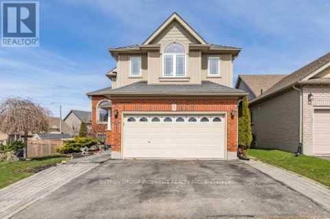 50 Dinnick Crescent  Orangeville, L9W0B7 | Image 1