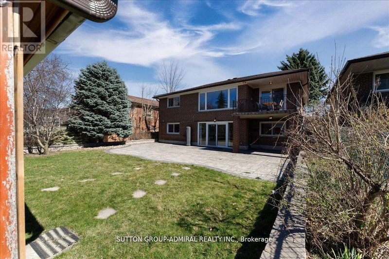 241 Derrydown Road  Toronto (York University Heights), M3J1S2 | Image 37